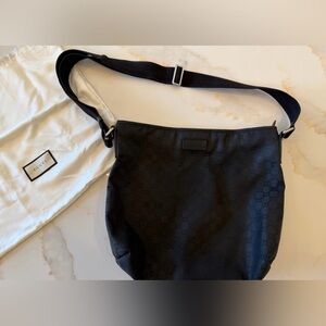 Gucci Black GG-Pattern Messenger Bag
